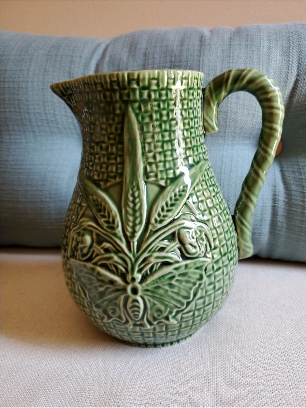 NWT Bordallo Pinheiro Papillon Ivy Pitcher, Green Majolica Portugal Discontinued
